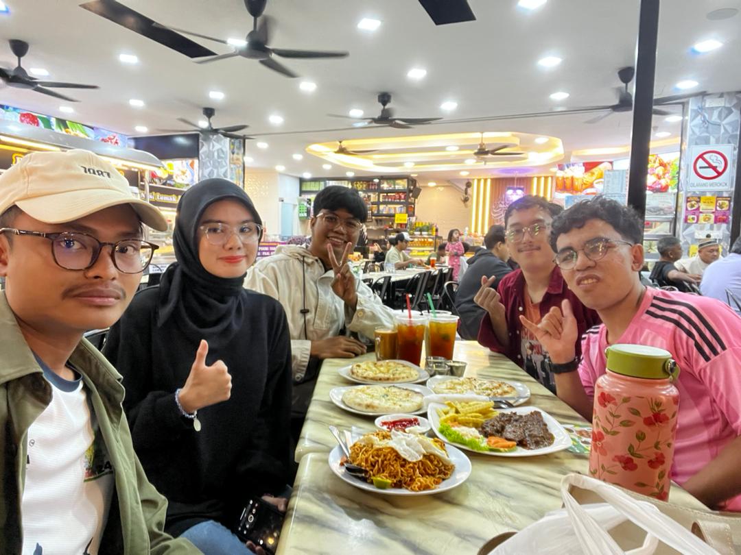 First dinner with Puncak Alam peeps